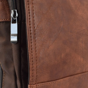 Geanta-barbati-CouldCity-Brown-7-detaliu