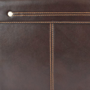 Geanta-barbati-Urban-Brown-5-detaliu