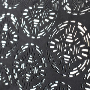 Geanta-dama-tip-clutch-Anna-Neagra-4-detaliu